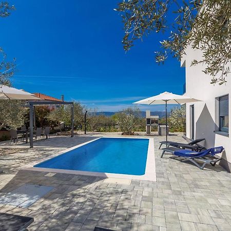 Villa Lio With Private Pool Linardići Zewnętrze zdjęcie